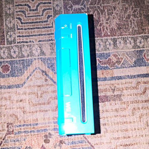 Blue nintendo wii console - blue,